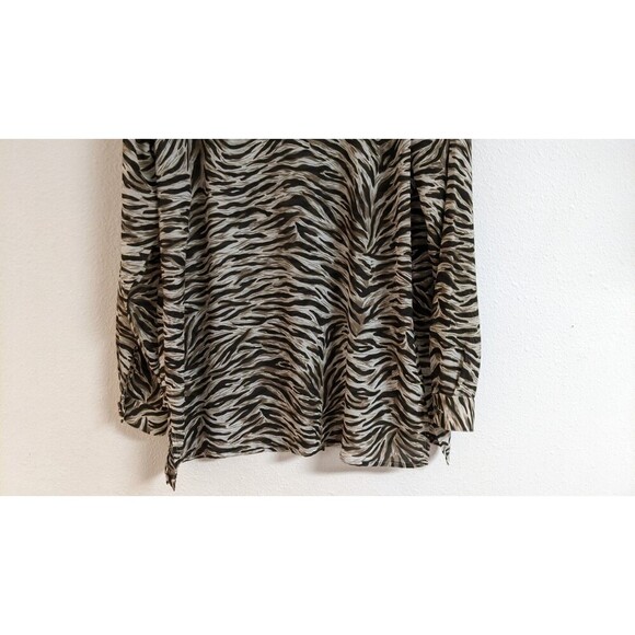 Women's COLDWATER CREEK Animal Print Long Sleeve Button-Up Blouse 1X - Picture 9 of 12